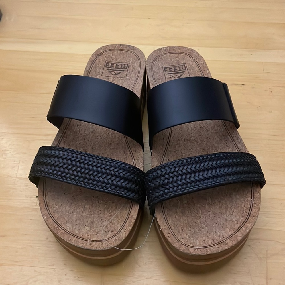 Reef Women's Cushion Vista Hi Sandals in Black Size 9